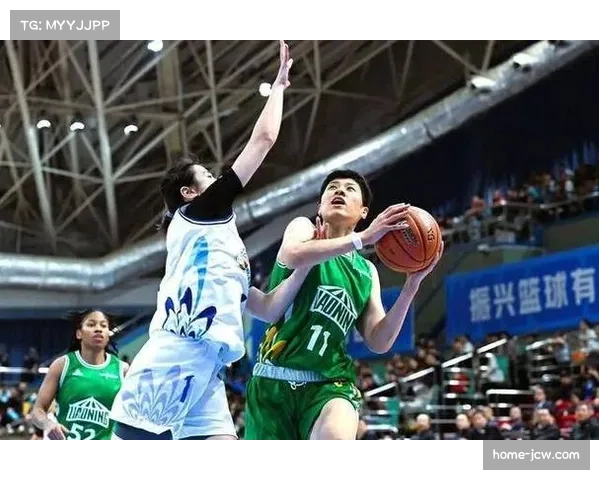 大连女篮阿伦贡献罕见三双 全面表现主导球队进攻节奏